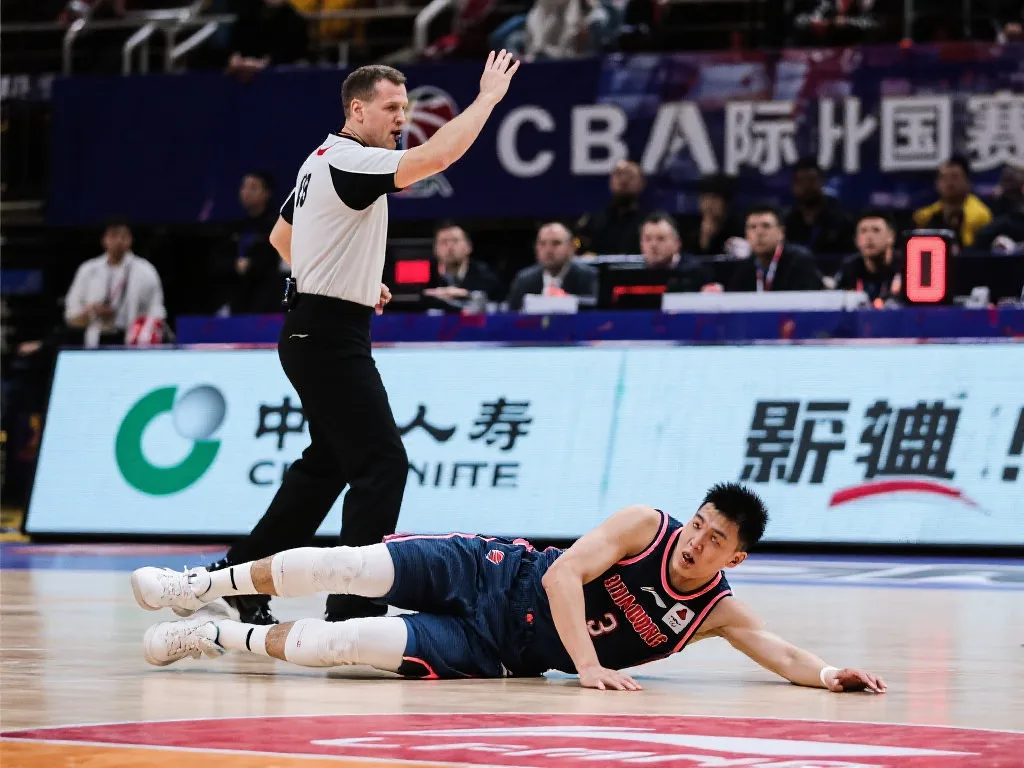 與中場統帥